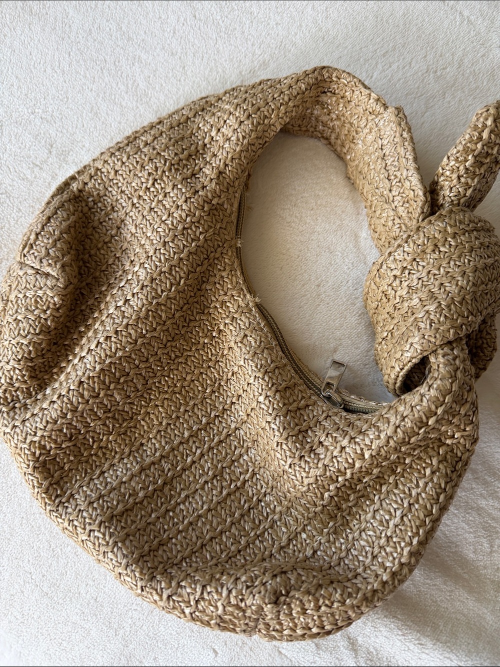 Woven Knot-Handle Shoulder Bag in Natural Beige - USED - Picture 3 of 3